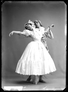 Fokine and Fokina in Rosendrömmen at Kungliga Operan 1914 - SMV - NF029 photo
