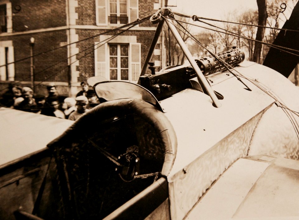 Fokker E.111 (M.14V) monoplane downed in France, WWI (30046392535)