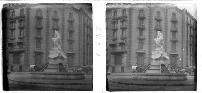 Font de Diana des del carrer de les Corts