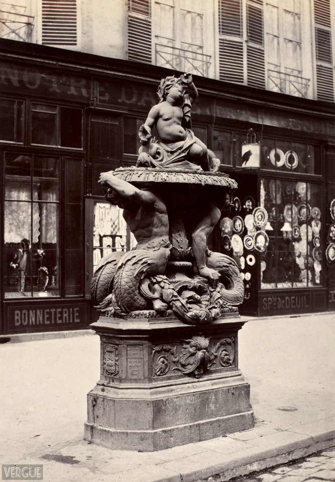 Fontaine St Martin modèle 1