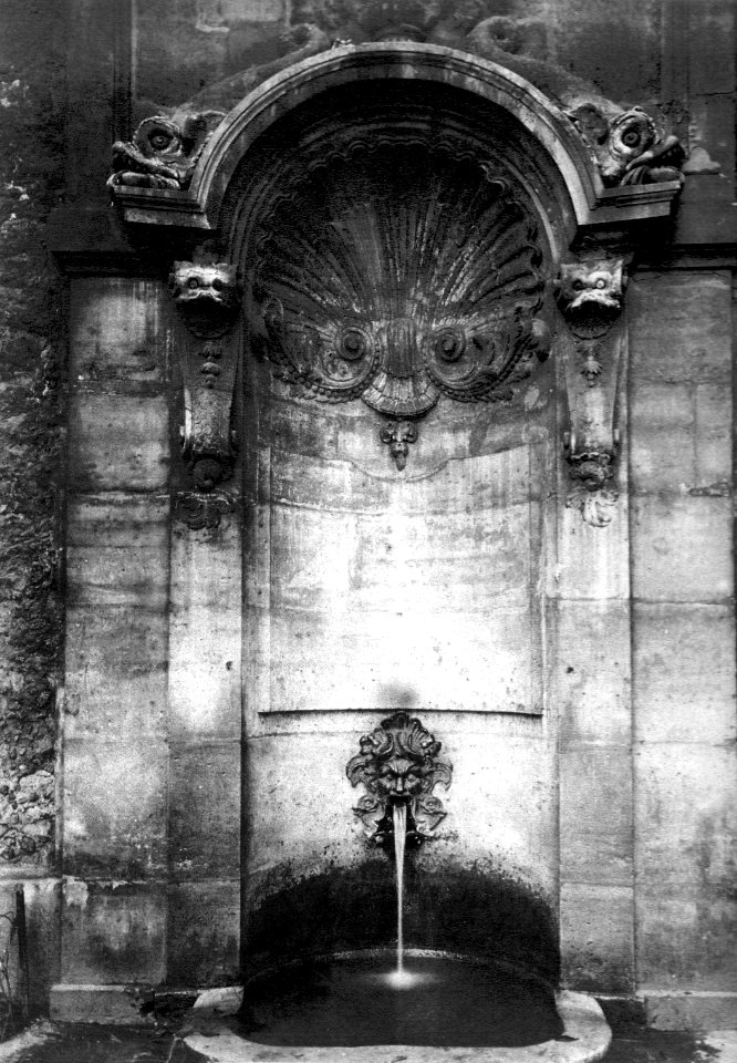 Fontaine Childebert 1900 Adget