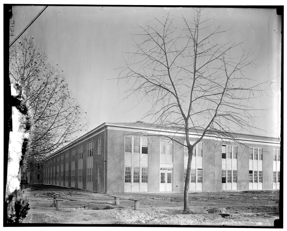 Food Administration bldg. (located at 18th and D Streets, N.E., Washington, D.C.) LOC hec.13746