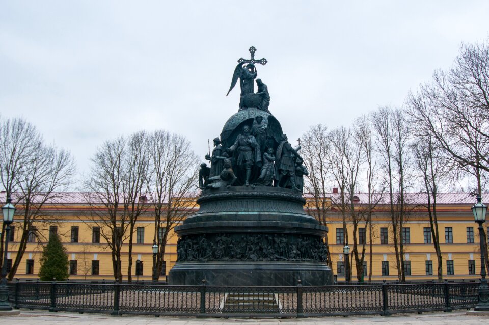 Travel statue monument