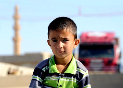 Food bag distribution in Mosul DVIDS209557