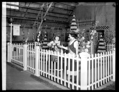 Food Show, Peacock exhibit LCCN2016823917