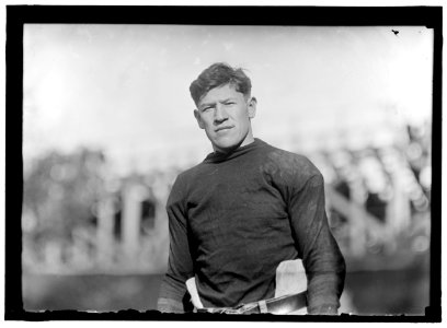 FOOTBALL PLAYER (Jim Thorpe) LOC hec.13257