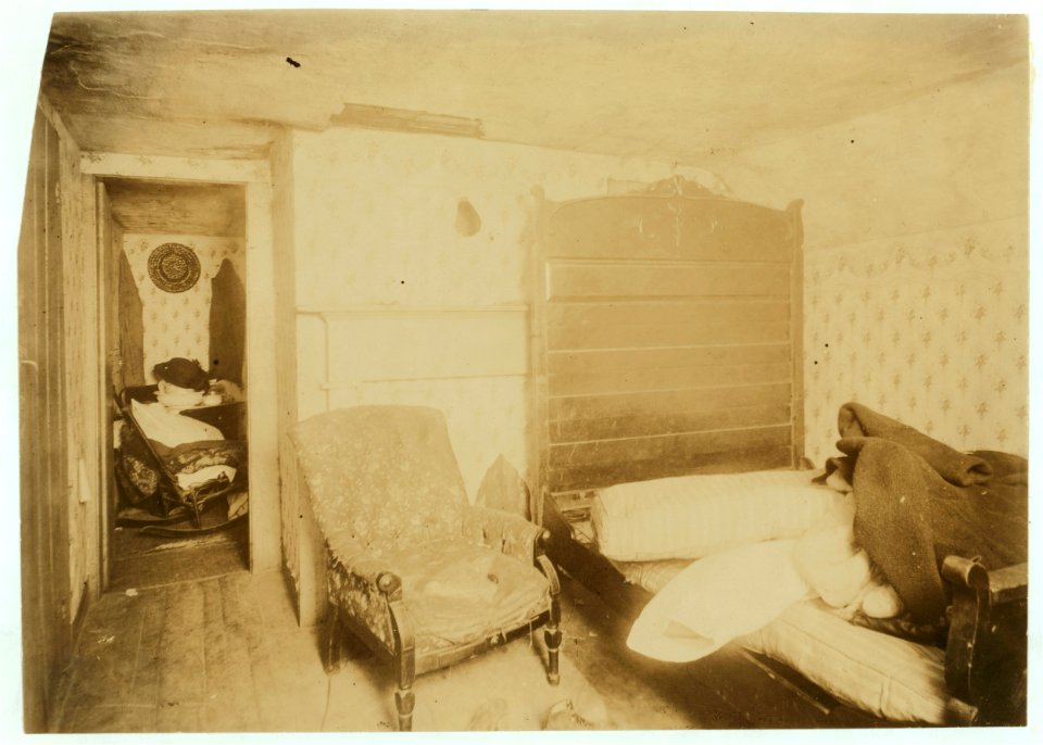 For Child Welfare Exhibit 1912-13.) Housing conditions, Elm Street, Pawtucket, R.I. Nov 25, 1912 LOC cph.3b46585