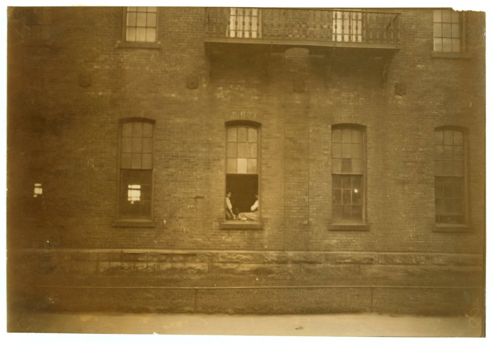 For Child Welfare Exhibit 1912-13.) Narrow windows in Atlantic Mill Providence. Interior is very dark LOC nclc.02729