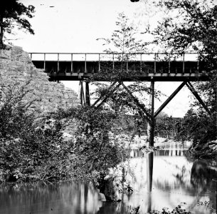 Footbridge across Old Town Creek