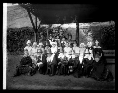 Force School, Pilgrim Day group, 1920 LCCN2016852334