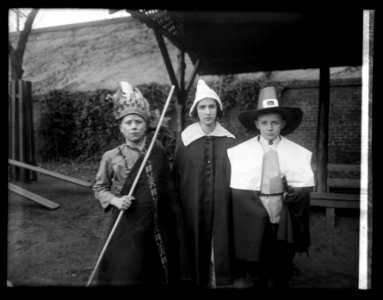 Force School, Pilgrim Day group, 1920 LCCN2016852333
