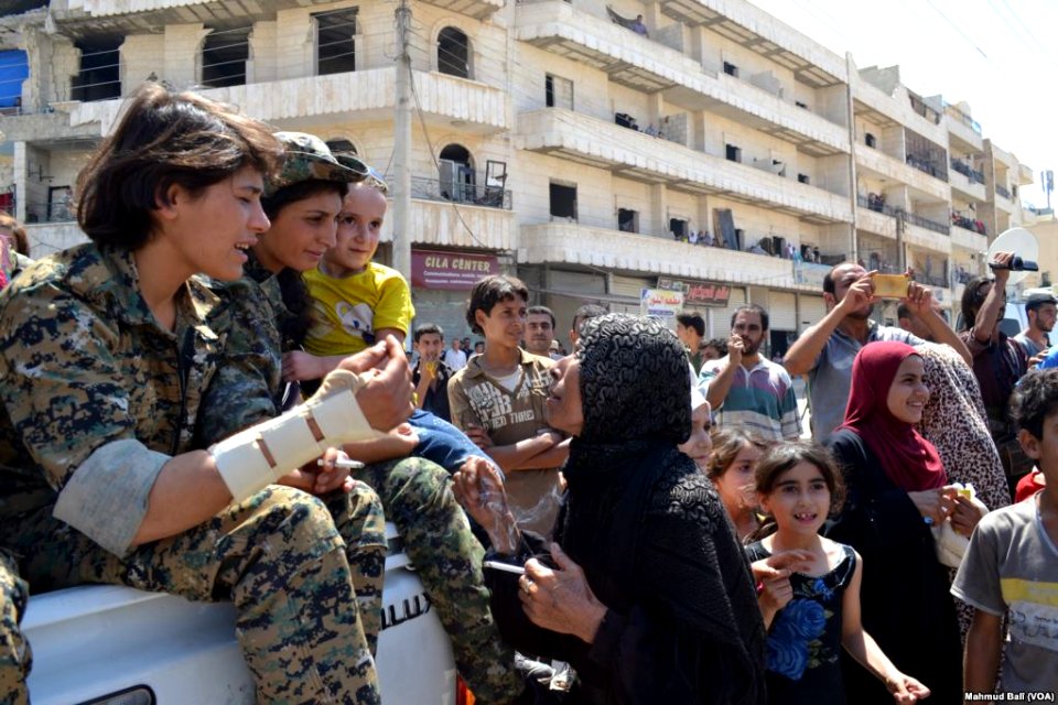 Forces démocratiques syriennes Manbij 2016
