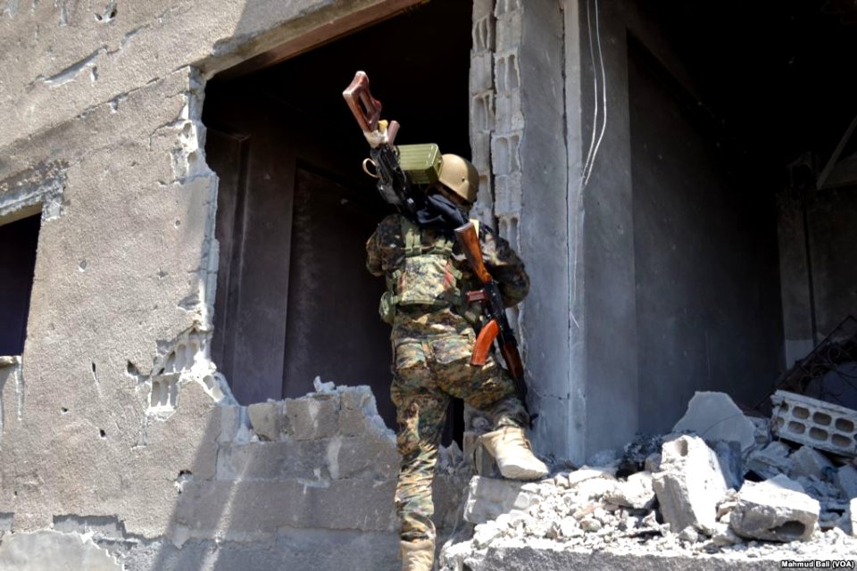 Forces démocratiques syriennes Raqqa 2017 (7)