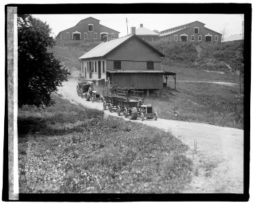 Fordson tractors LOC npcc.06541 photo