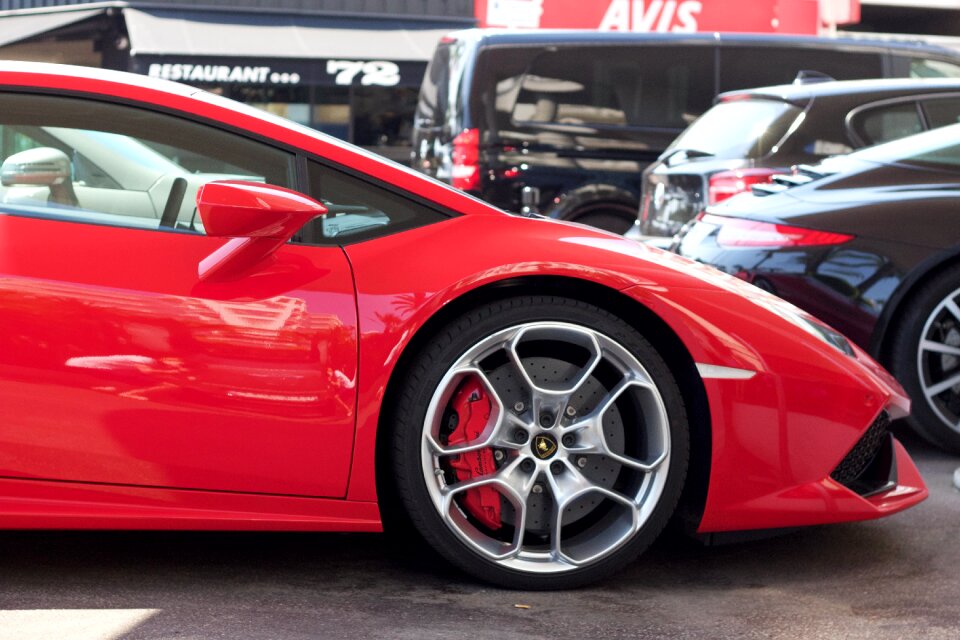 Public show transportation system lamborghini
