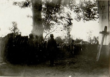 Grab des Feldwebels Sagasser, an Ruhr verstorben, Feldwebel in der Kanzlei des 9.Korpskommandos (BildID 15544111)