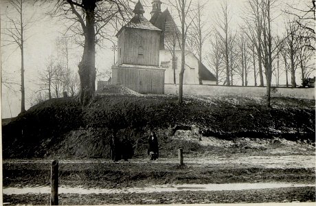 Grab eines russischen Obersten, welcher Selbstmord beging, weil sein Regiment sich ergab. (BildID 15538424)