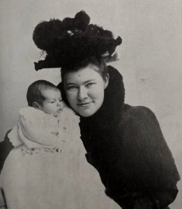 Grace and Ernest Hemingway 1899