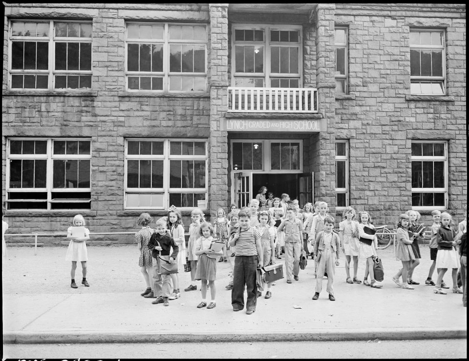 Grade school children of miners. U.S. Coal & Coke Company, U.S. ^30 & 31 Mines, Lynch, Harlan County, Kentucky. - NARA - 541400