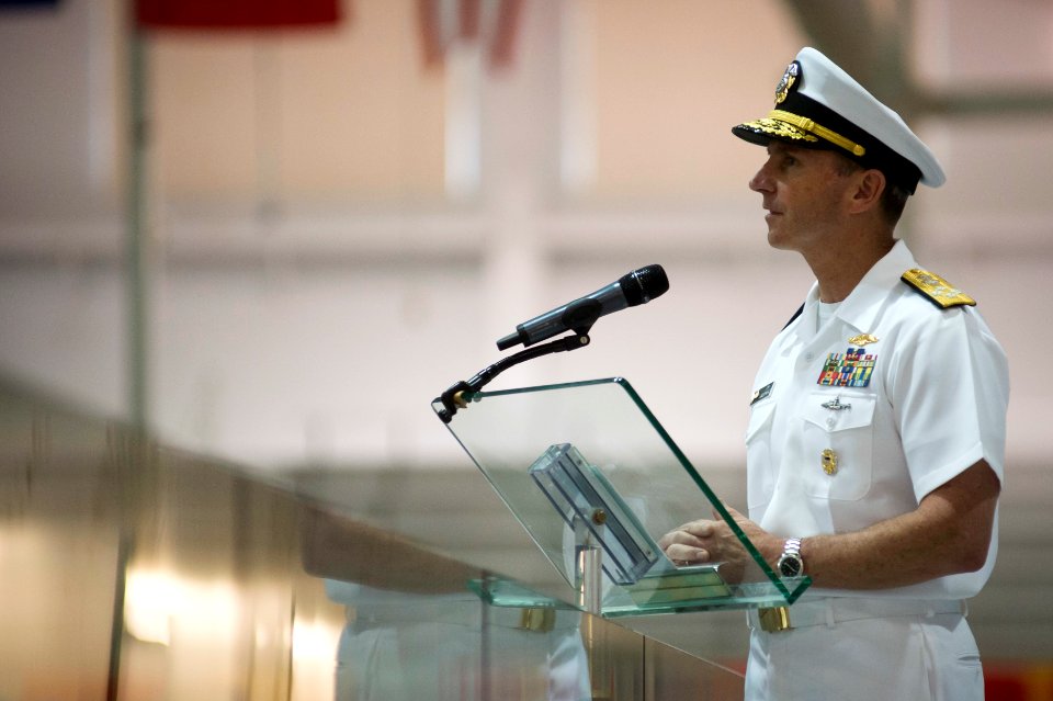 Graduation ceremony 150605-N-AT895-423