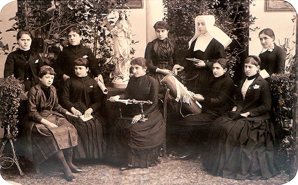 Granada, Colegio de Niñas Nobles (J David, 1888) - 2