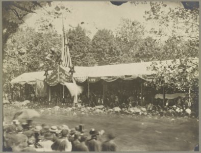 Grand Review of the Army - Wash. D.C., May 1865, reviewing stand in front of Executive Mansion LCCN2013649001