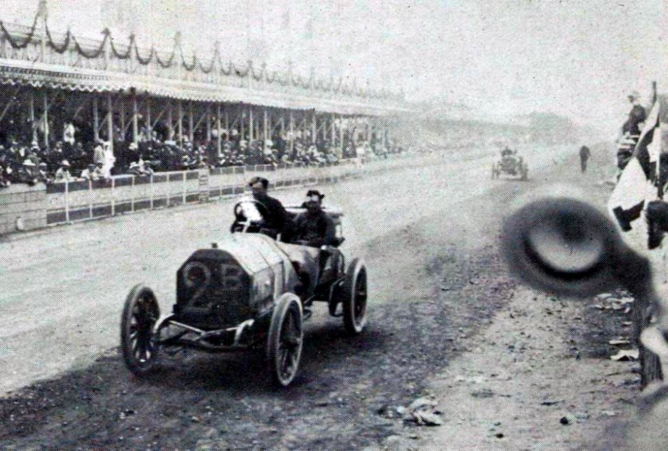 Grand Prix de l'ACF 1906, Nazzaro arrive deuxième