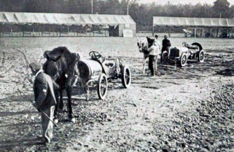 Grand Prix de l'ACF 1906, des chevaux pour emmener les voitures au départ, sans les conduire