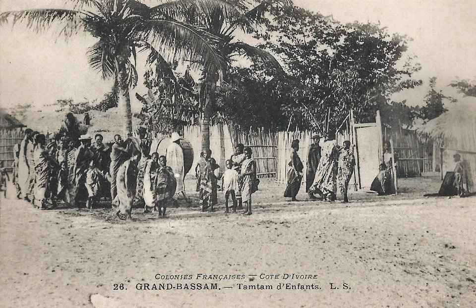 Grand-Bassam-Tamtam d'enfants (1)