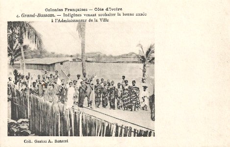 Grand-Bassam-Indigènes venant souhaiter la bonne année à l'Administrateur (Côte d'Ivoire)