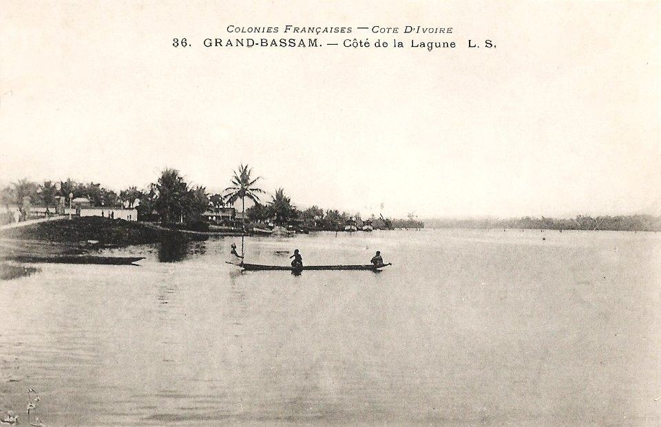 Grand-Bassam-Côté de la lagune (Côte d'Ivoire)