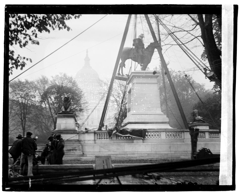 Grant memorial LCCN2016829132