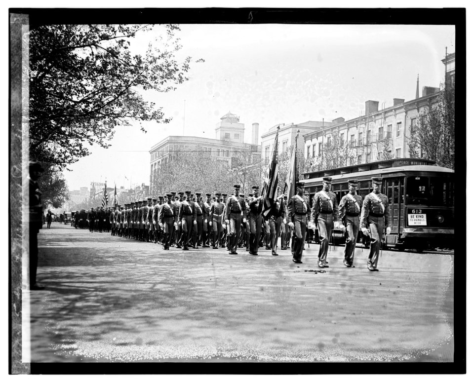Grant Memorial parade LOC npcc.06160