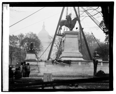 Grant memorial LCCN2016829133