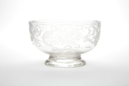 Graverad glasskål, möjligen från Skånska glasbruket, 1700-talets första hälft - Skoklosters slott - 93442