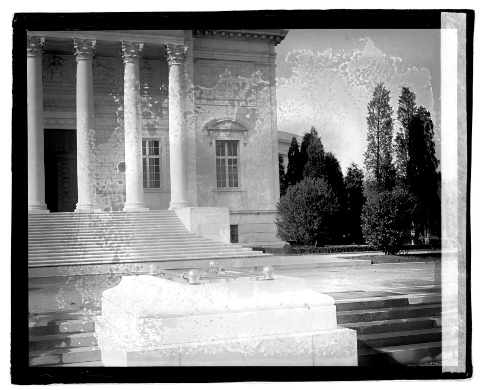 Grave of an unknown soldier LOC npcc.05260