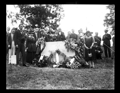 Gravesite of Samuel Harris LCCN2016891557