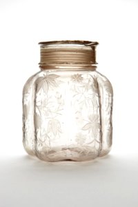 Graverad glasflaska-burk med skruvlock också av glas, från 1600-talet - Skoklosters slott - 93445