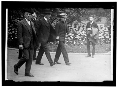 GRAYSON, CARY T., DR., U.S.N., RIGHT, WITH WILSON LCCN2016869099