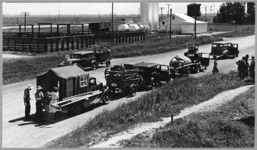 Grayson, Highway 33, Westley, Stanislaus County, San Joaquin Valley, California. Caravan of four rel . . . - NARA - 521688