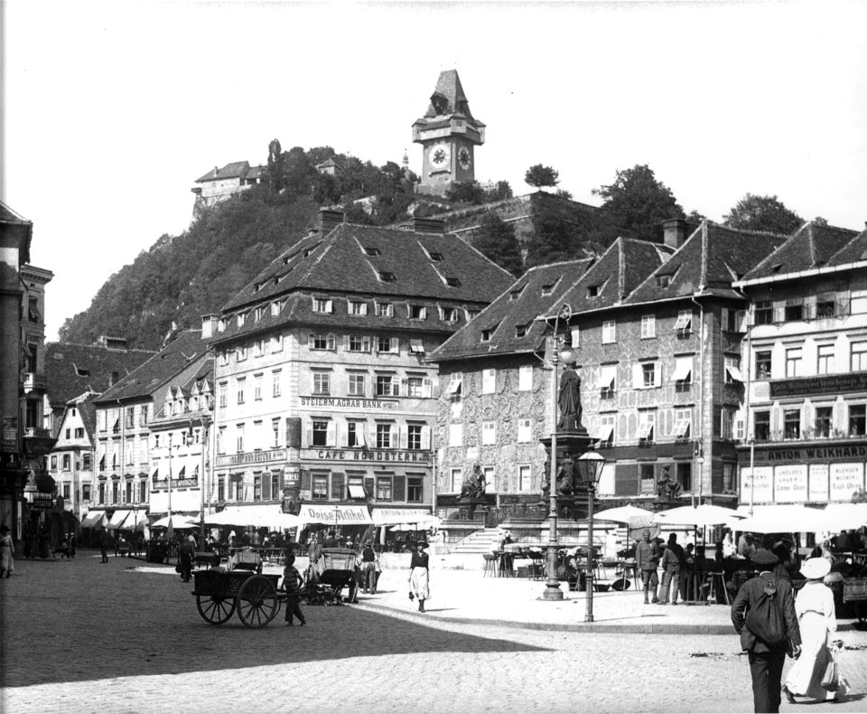 Graz Hauptplatz - Blick zum Schloßberg - 1915
