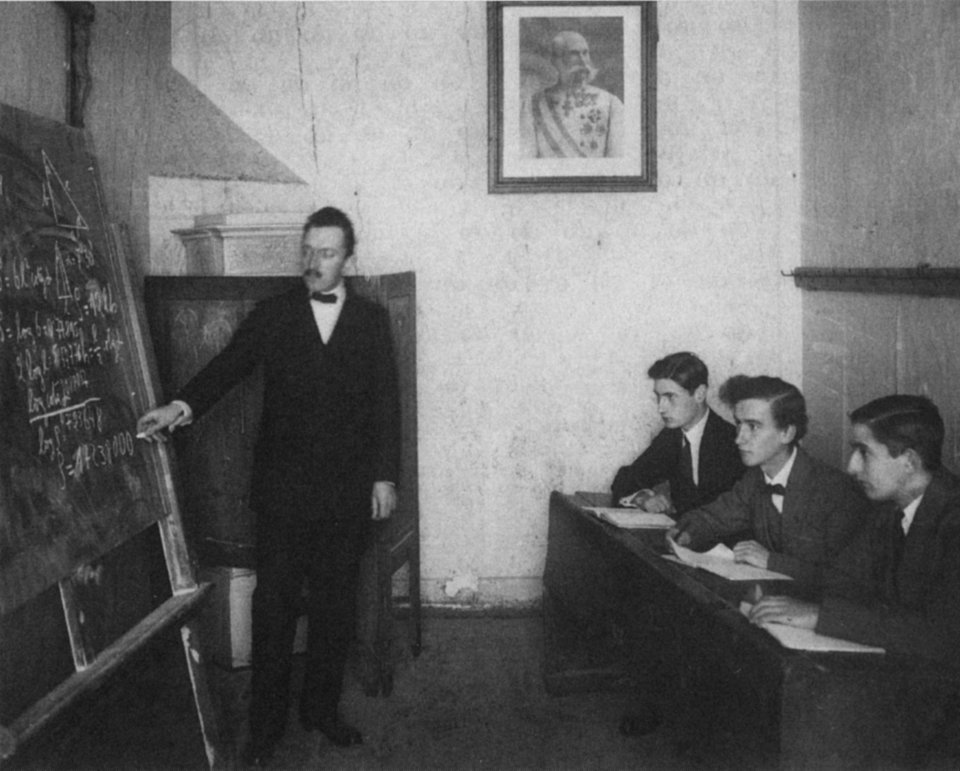 Graz - Beschäftigungskurs in einer Schule für Flüchtlinge - k.k. Innenministerium 1915
