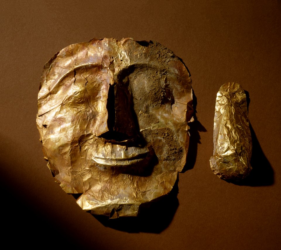 Greek - Assemblage from a Warrior's Burial - Walters 571944, 571945, 571946, 571947 - View B