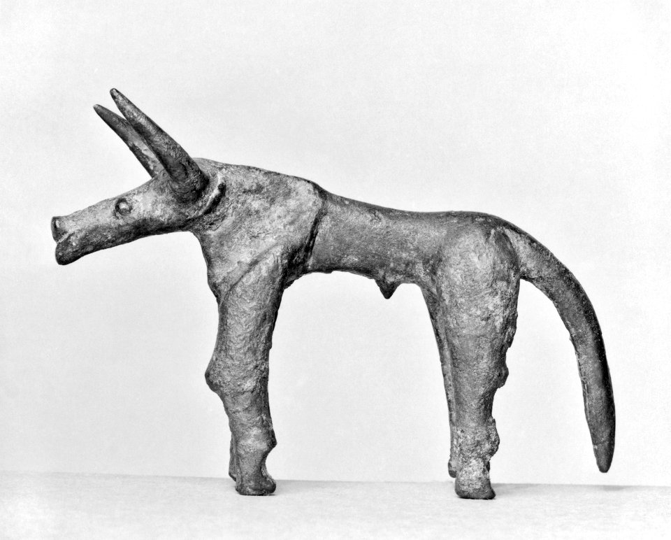 Greek - Geometric Statuette of a Bull - Walters 542379