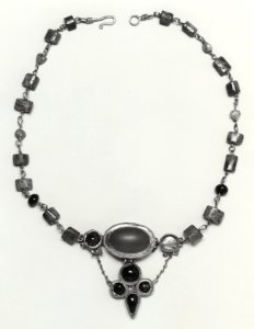 Greek - Pendant Necklace - Walters 57385 photo