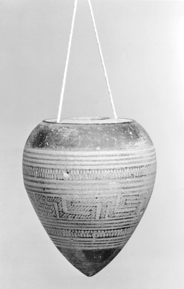 Greek - Pointed Pyxis - Walters 482024