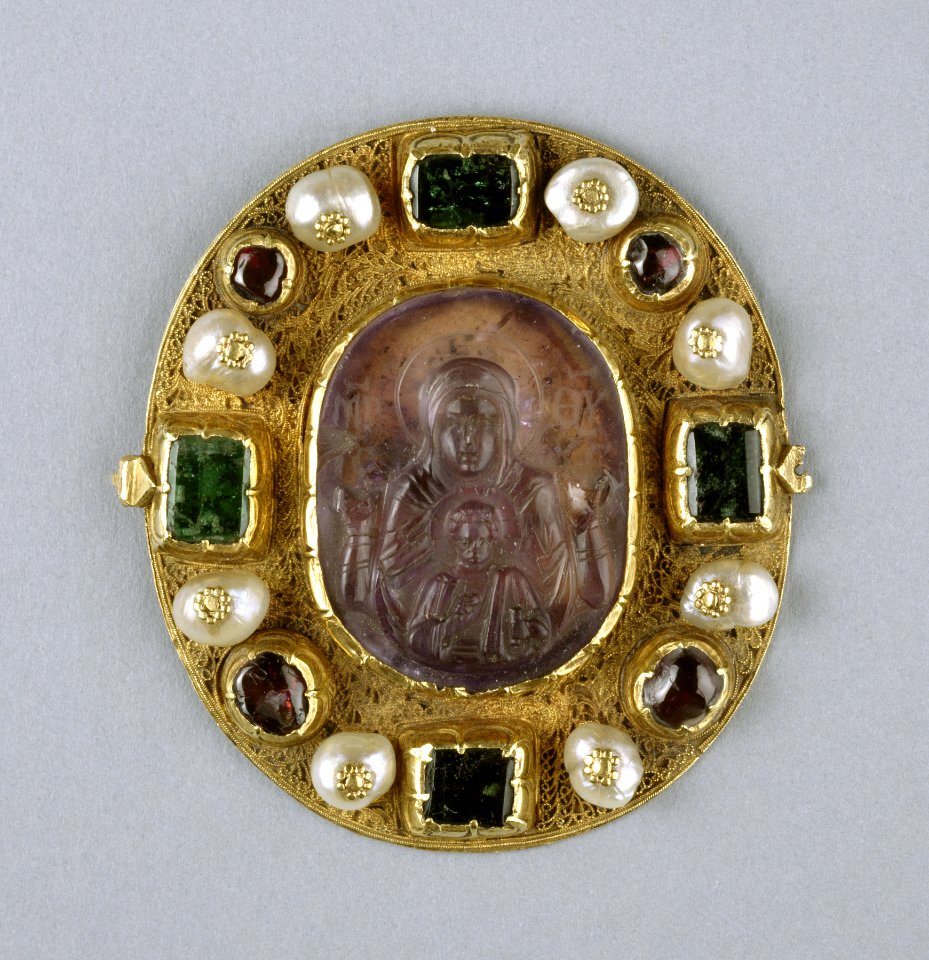 Greek - Reliquary Pendant with Virgin and Child - Walters 571511 (2) (3)