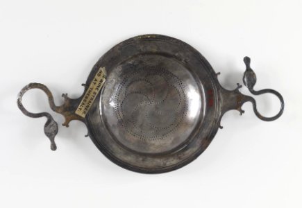 Greek - Strainer - Walters 57910 - Bottom