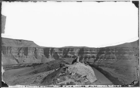 Green River, Canyon of Desolation. Sumner's Amphitheater - NARA - 517174