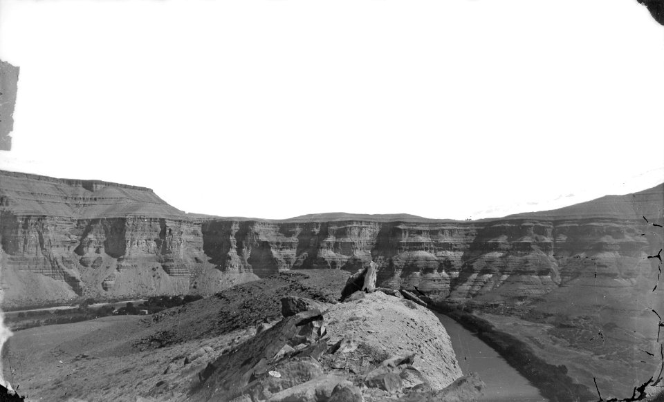 Green River, Canyon of Desolation. Sumner's Amphitheater - NARA - 517174